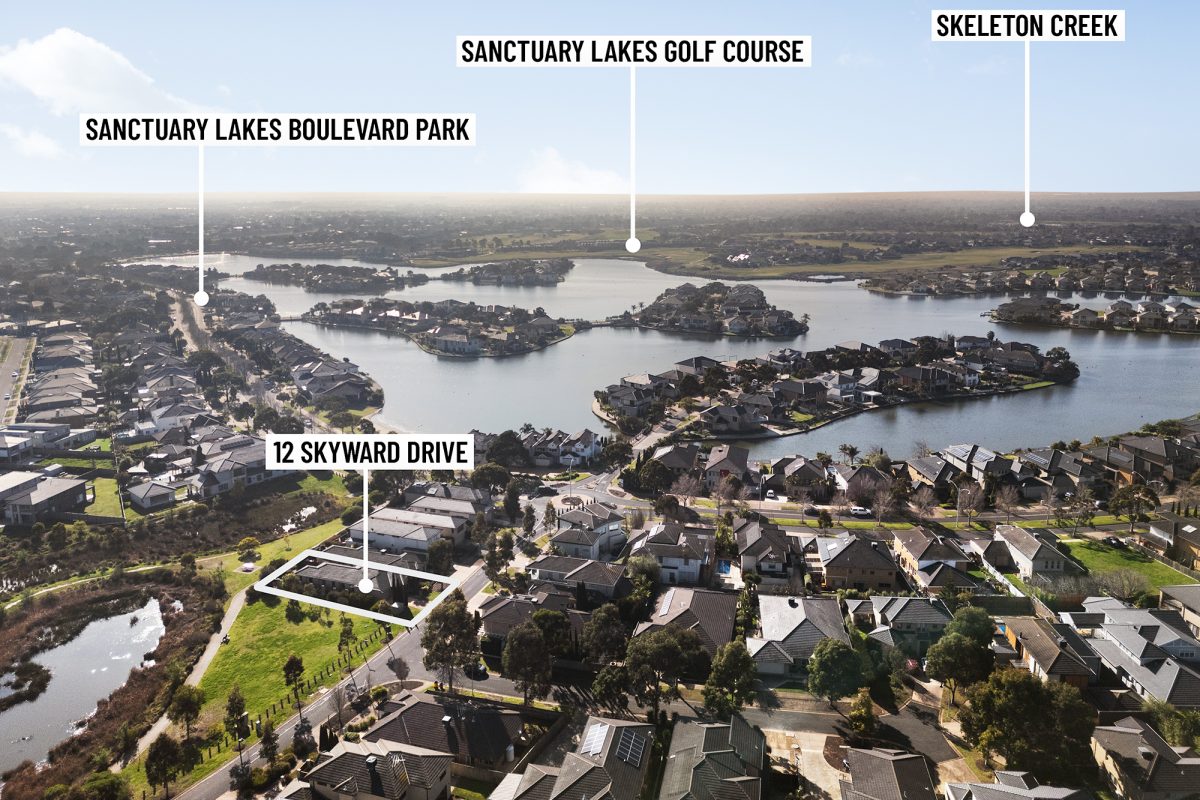 12 Skyward Drive, SANCTUARY LAKES  VIC  3030, Point Cook - Thumbnail 2