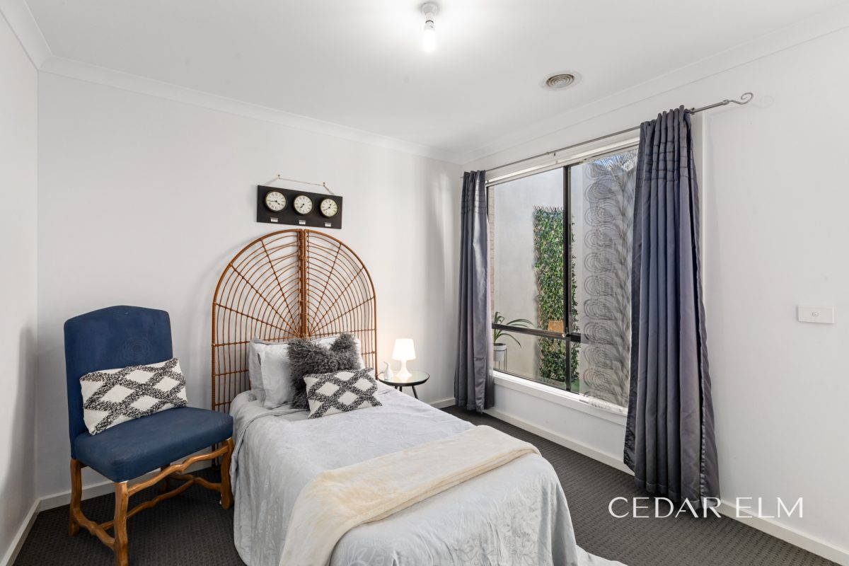 12 Skyward Drive, SANCTUARY LAKES  VIC  3030, Point Cook - Thumbnail 4
